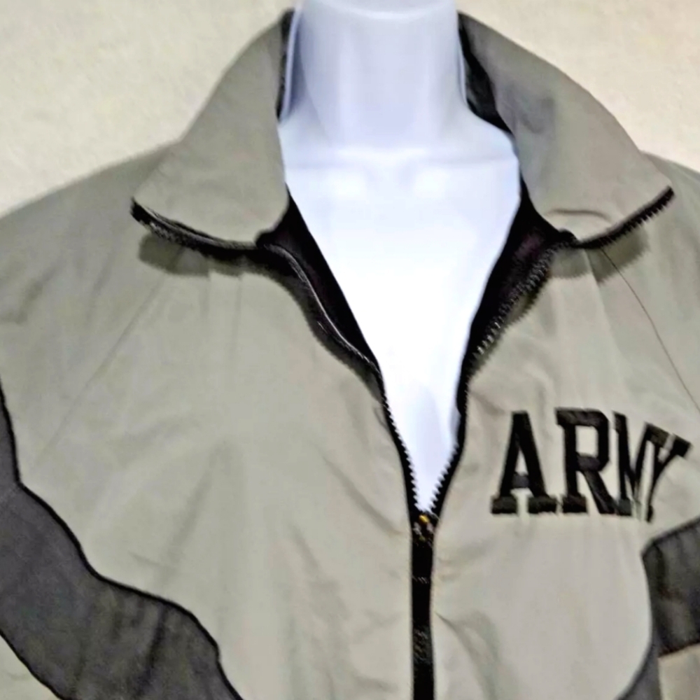 Vintage US ARMY Waterproof Reflective Unisex.  IPFU Jacket, UNICOR / USP Lee
